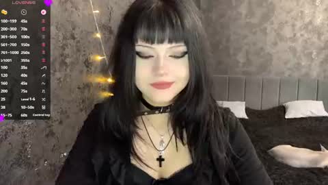 EmelyWoodes online show from June 2026 08:11:02 AM