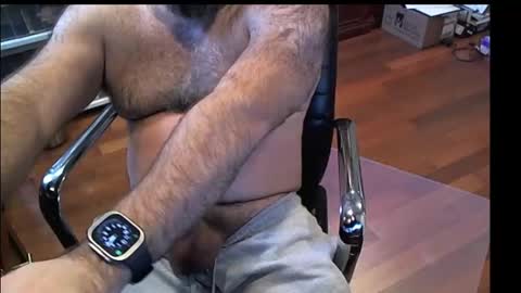 Snapshot of geronimo_431 chatting on January 2025 08:11:01 PM Daddy Jokes online show from January 2025 08:11:01 PM