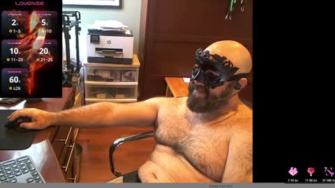 Snapshot of geronimo_431 chatting on November 2025 05:11:01 PM Daddy Jokes online show from November 2025 05:11:01 PM