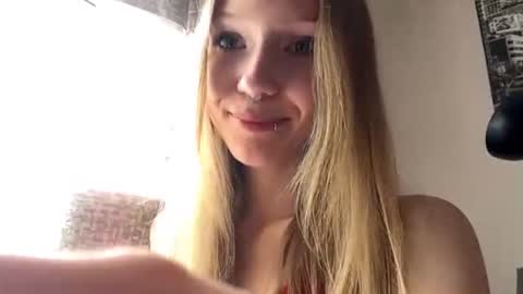 Sophie online show from July 2026 04:40:01 AM