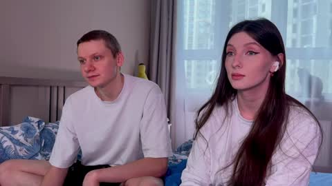 Snapshot of gethigh_ chatting on January 2025 10:11:02 AM Liz and Mark online show from January 2025 10:11:02 AM