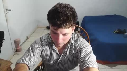 gferrari1996 online show from December 2025 07:35:01 AM