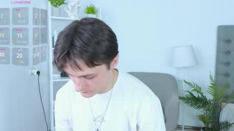 Alex online show from October 2025 09:32:02 AM