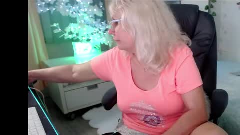 Ghertrudequeen online show from June 2026 04:40:01 AM
