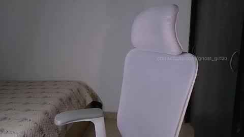 Snapshot of ghost_girl20 chatting on December 2025 02:39:01 AM Im Jenn Next stream Monday - start -5 GMT online show from December 2025 02:39:01 AM