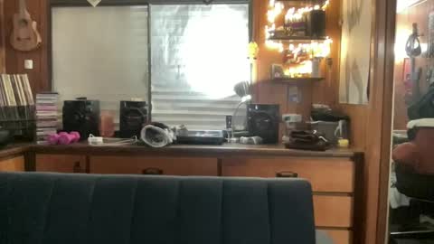 ghostboygbc online show from October 2025 06:19:01 AM