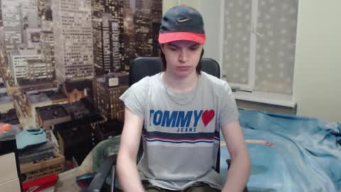 Snapshot of ghostfacefriends chatting on December 2025 11:13:01 PM Fedya online show from December 2025 11:13:01 PM