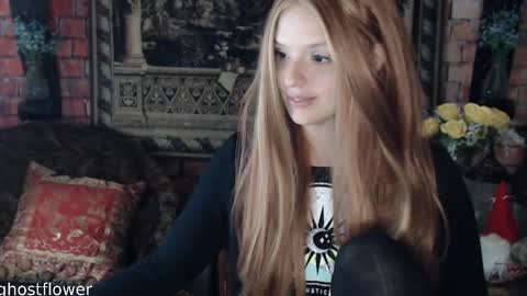 Snapshot of ghostflower chatting on March 2026 01:11:01 AM ghostflower online show from March 2026 01:11:01 AM