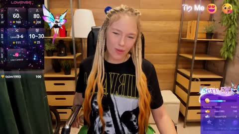 Snapshot of ghostly_temptation chatting on February 2025 08:47:02 PM Sweety online show from February 2025 08:47:02 PM