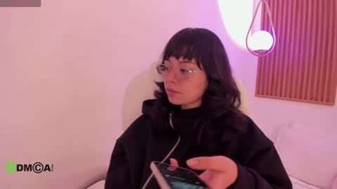 Milaa online show from May 2026 02:07:02 AM