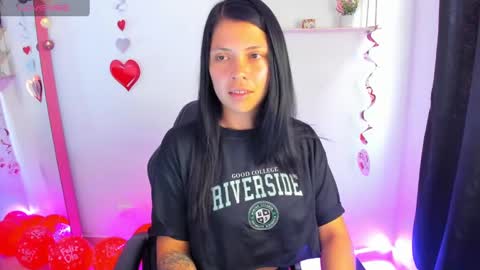 giaaaa   online show from February 2025 09:10:01 PM