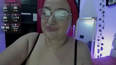 nahomi online show from October 2025 10:29:02 PM