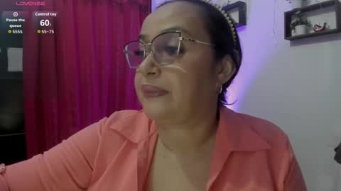 nahomi online show from November 2025 10:10:02 PM