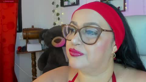 nahomi online show from April 2026 09:34:01 PM