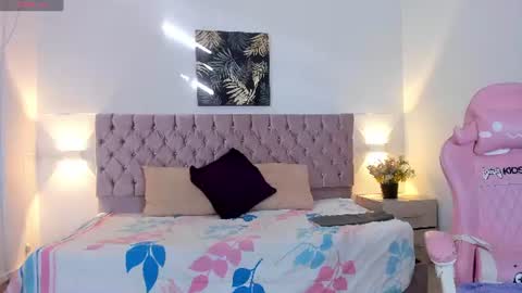 gia_willliams online show from July 2026 12:11:01 PM