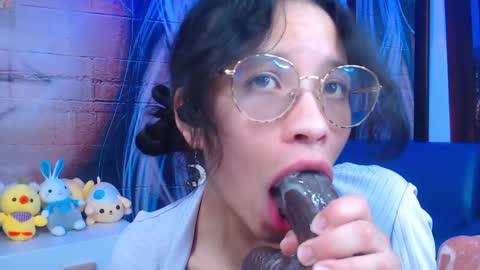 giaa rossi online show from April 2026 02:27:02 AM