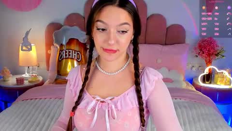 Gia online show from September 2025 12:18:01 PM