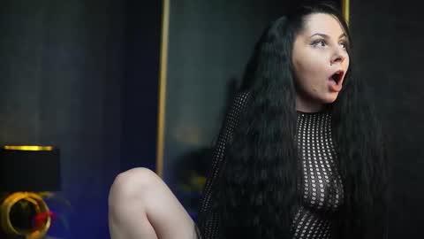  Gia  online show from February 2026 09:43:01 PM