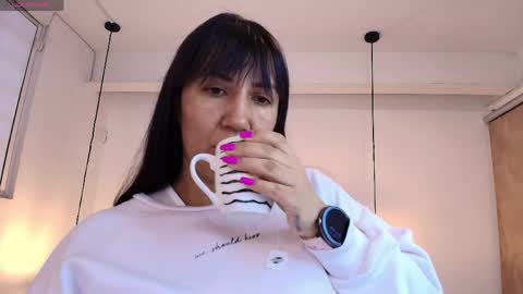 Snapshot of giafox_ chatting on April 2026 12:43:01 PM G I A FOX online show from April 2026 12:43:01 PM