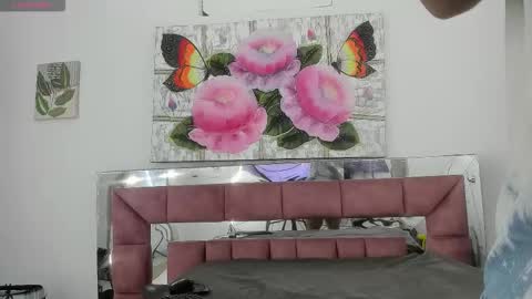 Giamacaray online show from November 2025 06:30:02 PM