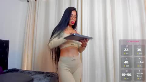 Giana online show from April 2026 05:08:02 PM
