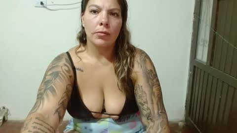 Gianna.. online show from December 2025 07:07:01 PM