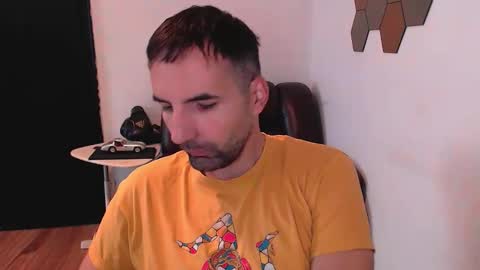 Gianni online show from October 2025 11:22:02 AM