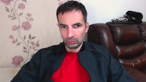 Gianni online show from November 2025 04:30:01 PM