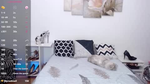 Gies online show from September 2025 09:29:02 PM