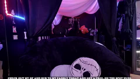 Giggles online show from September 2025 06:31:02 PM