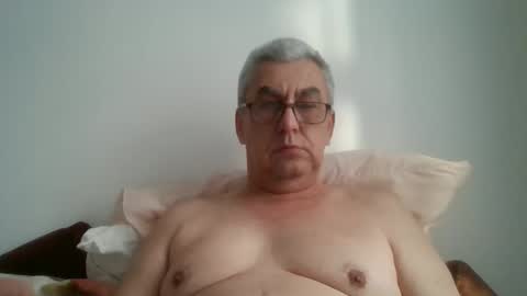 gigi1970 online show from April 2026 04:30:02 PM