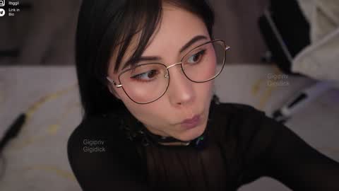 80 off in my OF gigipriv  online show from September 2025 08:13:01 PM