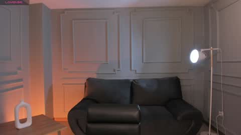 Snapshot of gigilee_ chatting on January 2025 12:07:01 PM GIGI online show from January 2025 12:07:01 PM