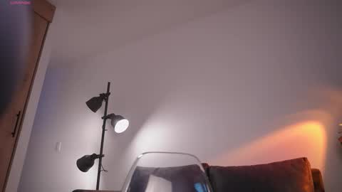 Snapshot of gigilee_ chatting on October 2025 06:52:02 PM GIGI online show from October 2025 06:52:02 PM