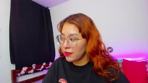 gigimooon online show from September 2025 02:12:02 AM