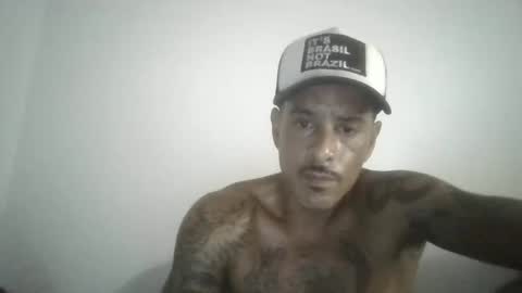 Snapshot of gigio492495 chatting on March 2026 12:05:02 AM gigio492495 online show from March 2026 12:05:02 AM