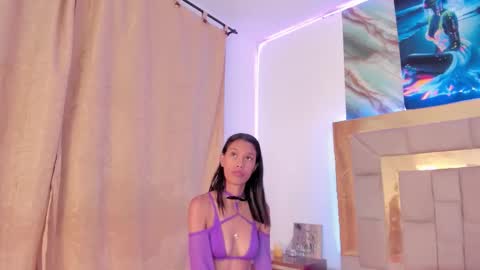 Gigi online show from October 2025 01:24:02 AM