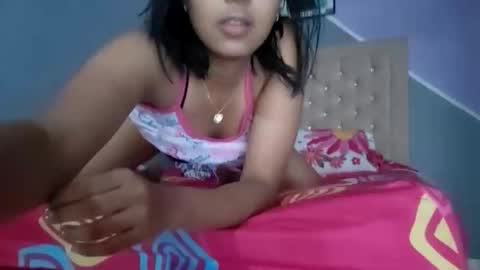 gigixox3 online show from April 2026 07:00:02 PM