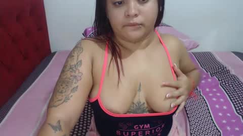 Snapshot of gimena_ass chatting on January 2025 12:12:02 AM Gimena online show from January 2025 12:12:02 AM