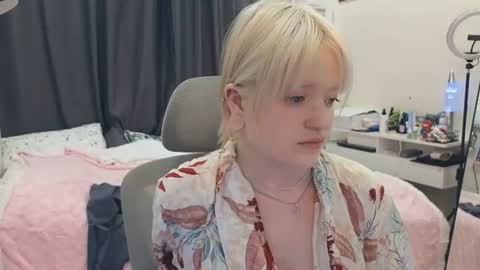 Klara online show from July 2026 06:20:01 PM