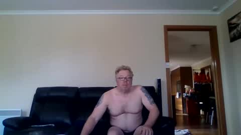 gimmmieoooo online show from May 2026 01:36:02 AM