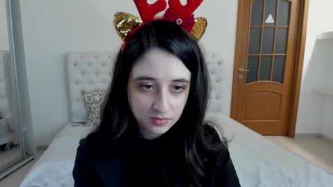 Kate online show from December 2024 12:02:01 PM