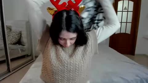 Kate online show from December 2024 11:45:01 AM