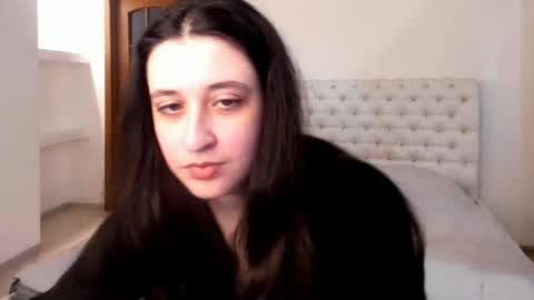 Kate online show from February 2025 10:42:02 AM