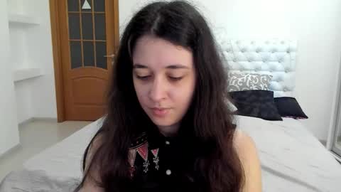 Kate online show from September 2025 09:00:02 AM