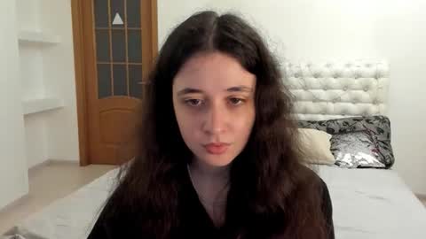 Kate online show from November 2025 08:25:01 AM