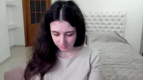 Kate online show from December 2025 08:45:01 AM