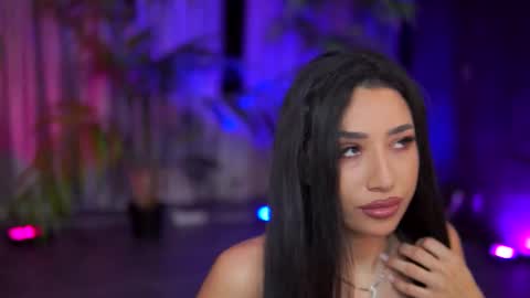 Gina online show from October 2025 07:12:01 PM