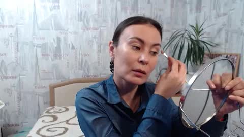 ginaxsoulah   online show from October 2025 10:35:02 AM