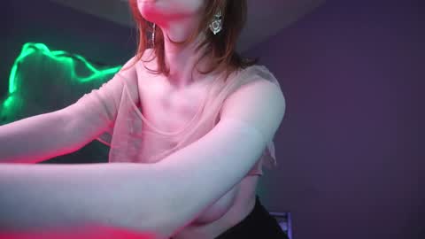        im expecting 350 thumbs up on my altar   online show from December 2024 04:20:02 AM